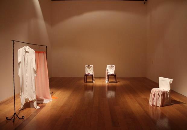 leonilson-pinacoteca-instalacao-duas-figuras